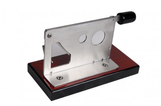 CIGAR CUTTERS